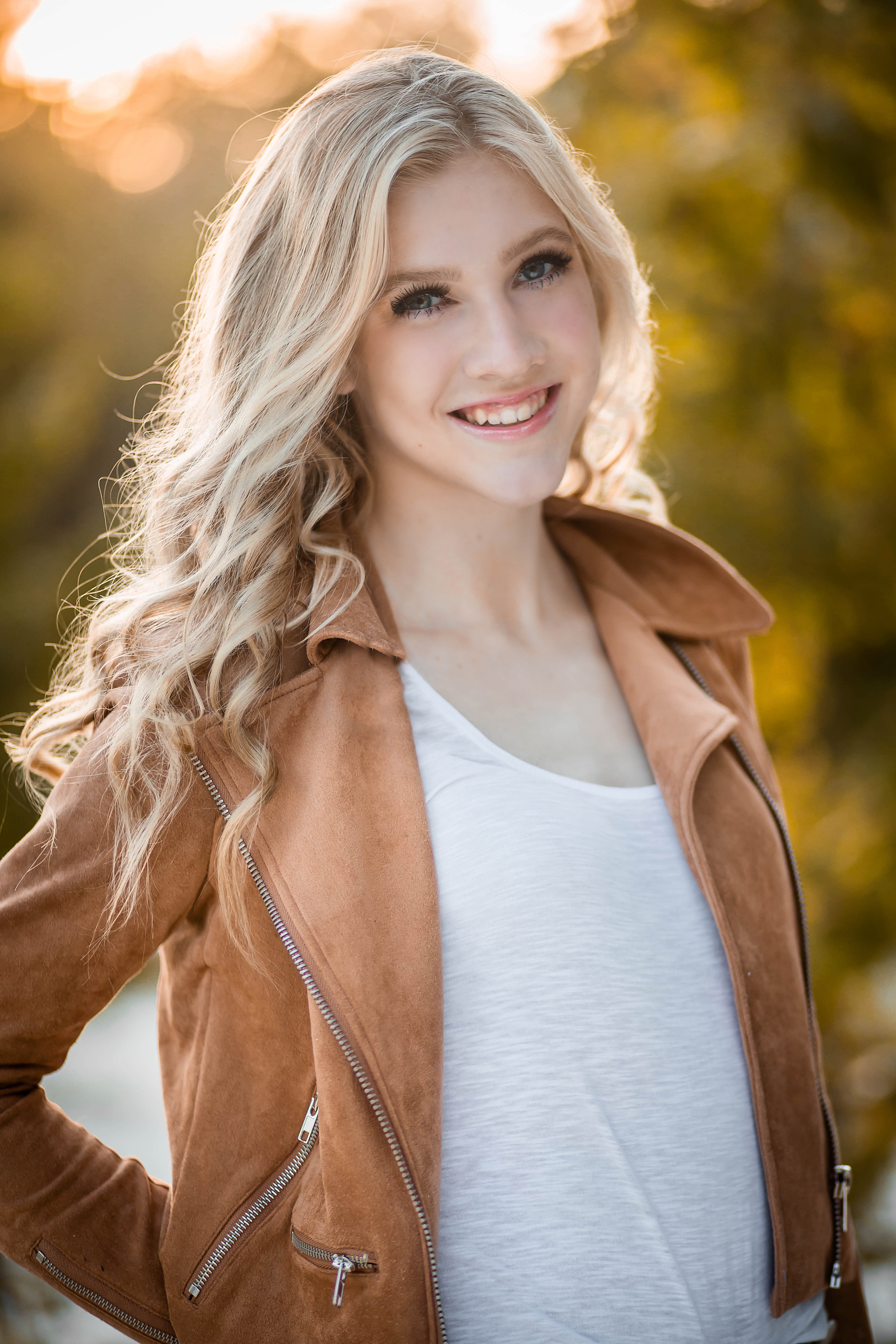 Julia Monson headshot
